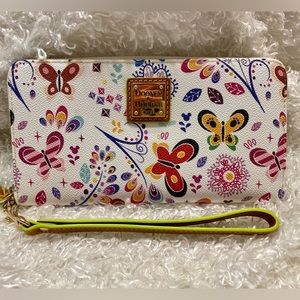 2019 Dooney & Bourke Flower Garden Festival Wallet